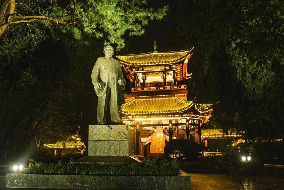 月博会员登录中心入口